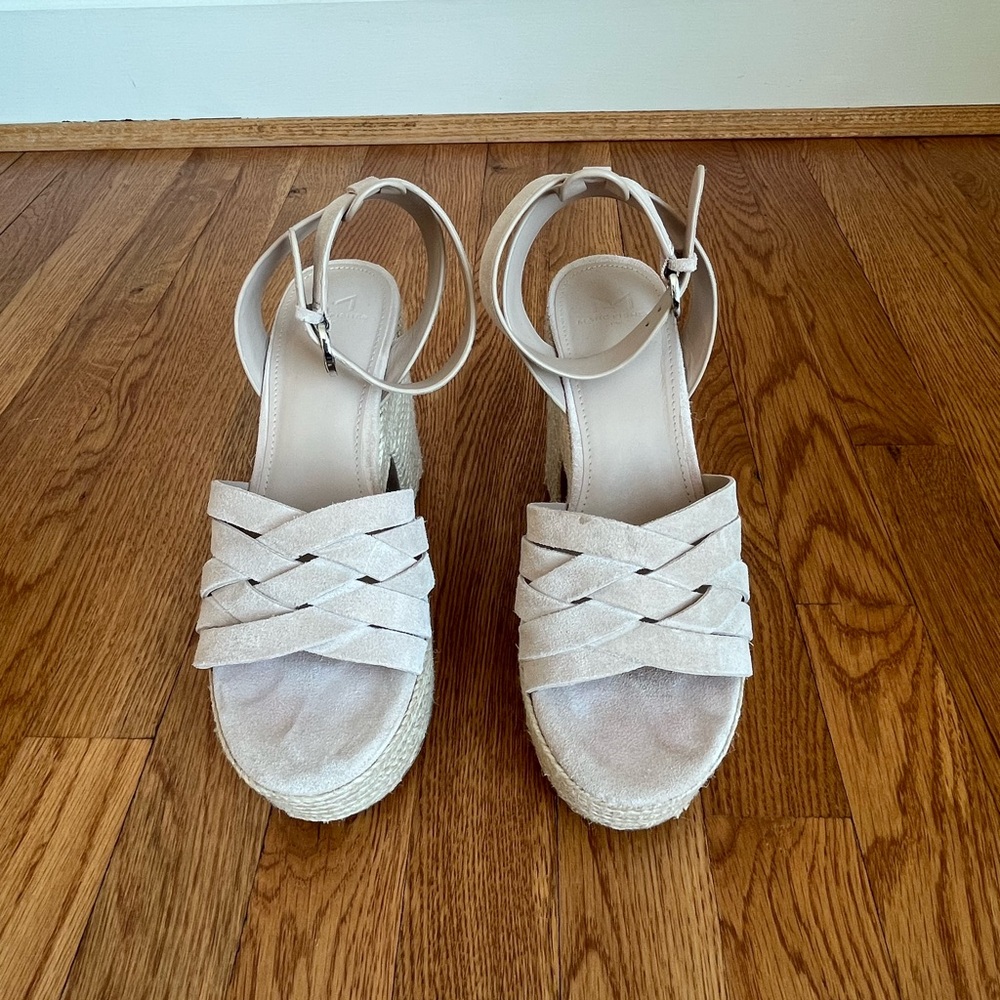 Marc Fisher Light Beige Espadrille Wedges. Size 7.5M.